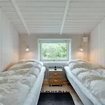 Gustava - 700m From The Sea By Interhome
