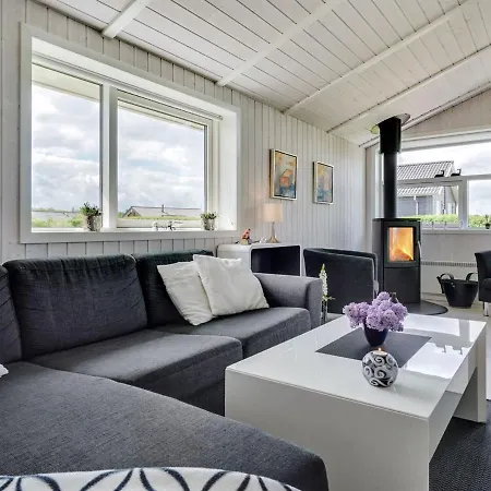 Gustava - 700m From The Sea By Interhome Nedre Lysabild