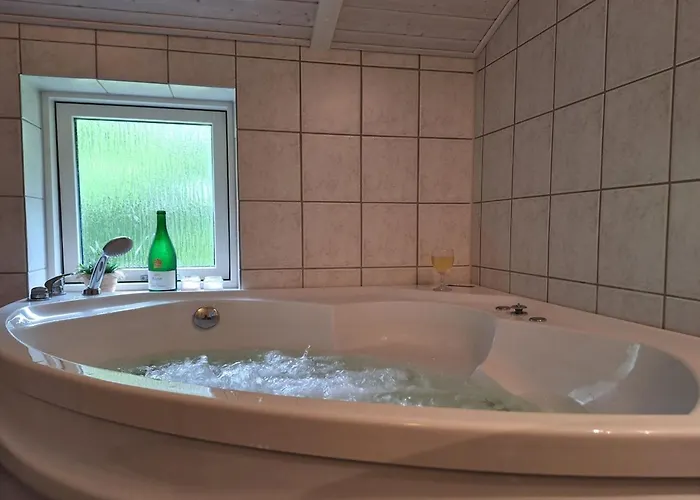 Gustava - 700m From The Sea By Interhome Nedre Lysabild