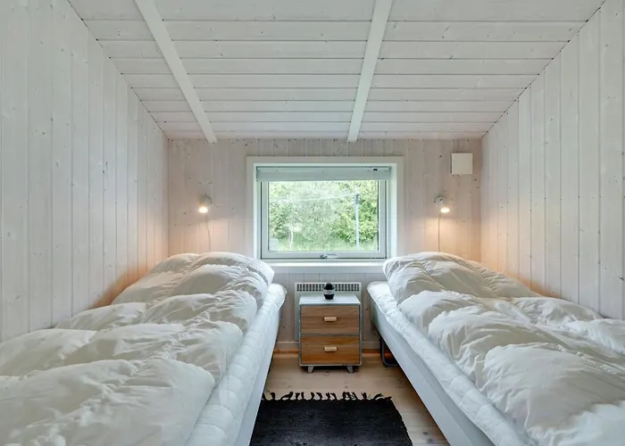 Gustava - 700m From The Sea By Interhome