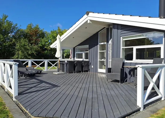 Gustava - 700m From The Sea By Interhome *