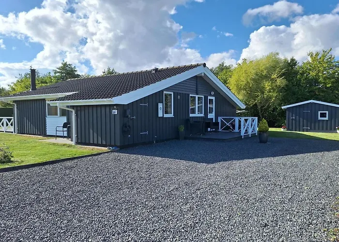 Gustava - 700m From The Sea By Interhome